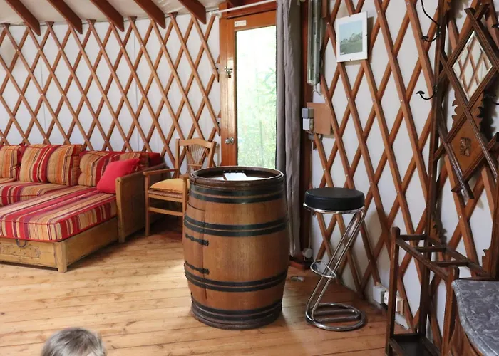 Les Yourtes Du Perche بيت للعطل *